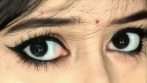 Girl eyes photo